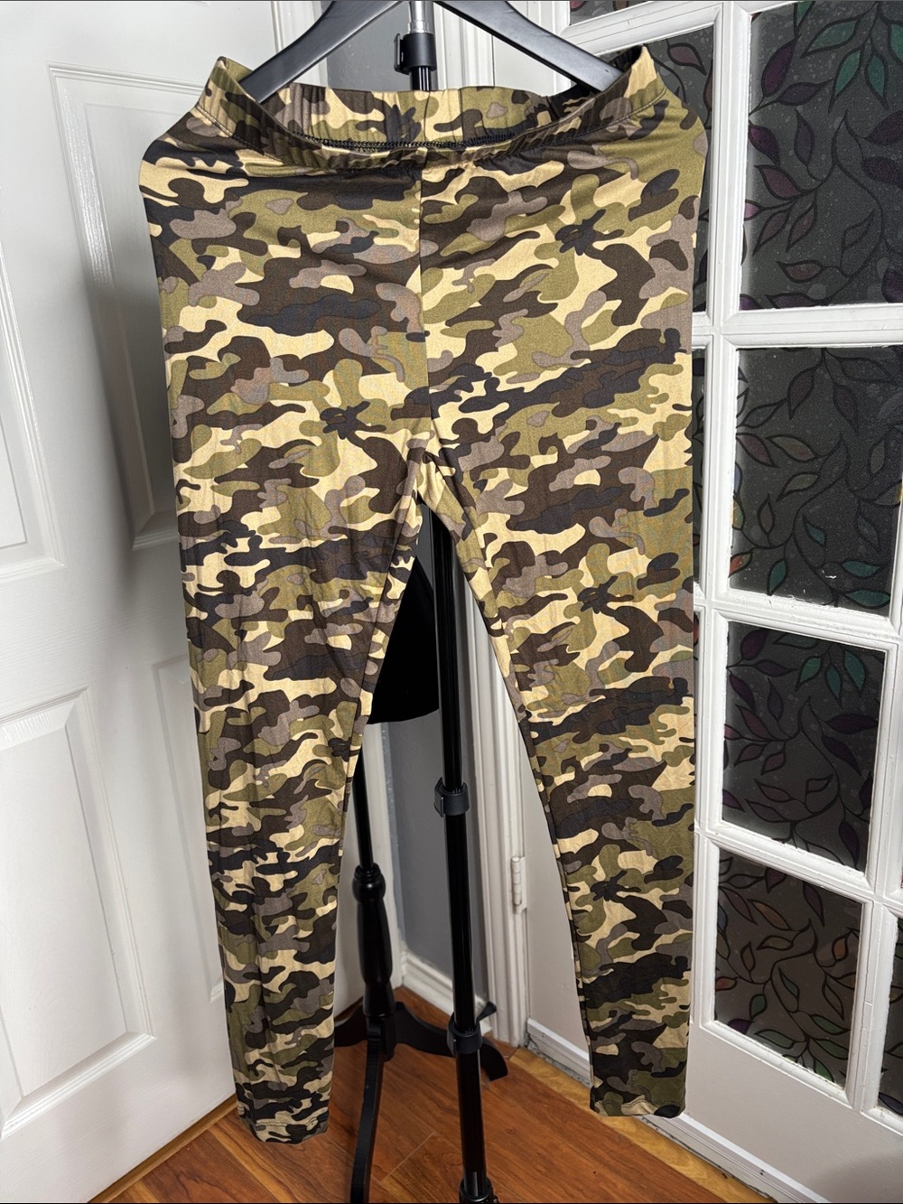 Aeropostale Girls Olive Green Camo Leggings